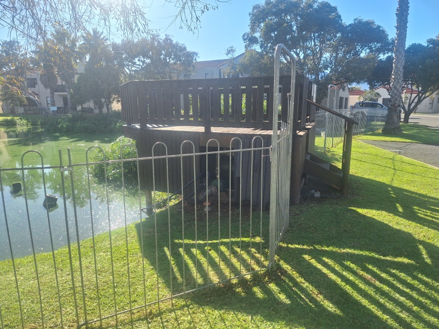 2 Bedroom Property for Sale in Greenways Golf Estate Western Cape